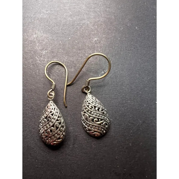 Bali style sterling silver dangle earrings - Picture 1 of 9